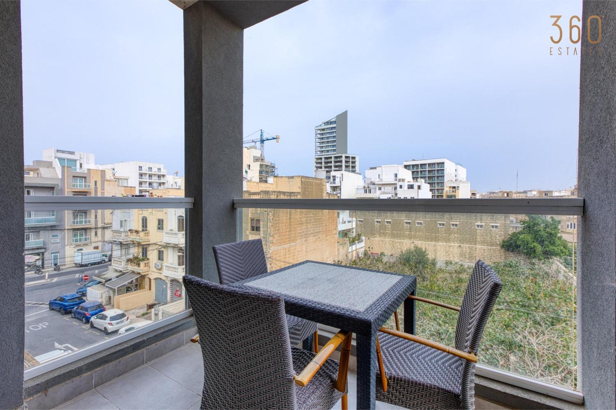 A Lovely 3 Bedroom, 3 Baths Home In The Centre Of Gzira By 360 Estates 외부 사진