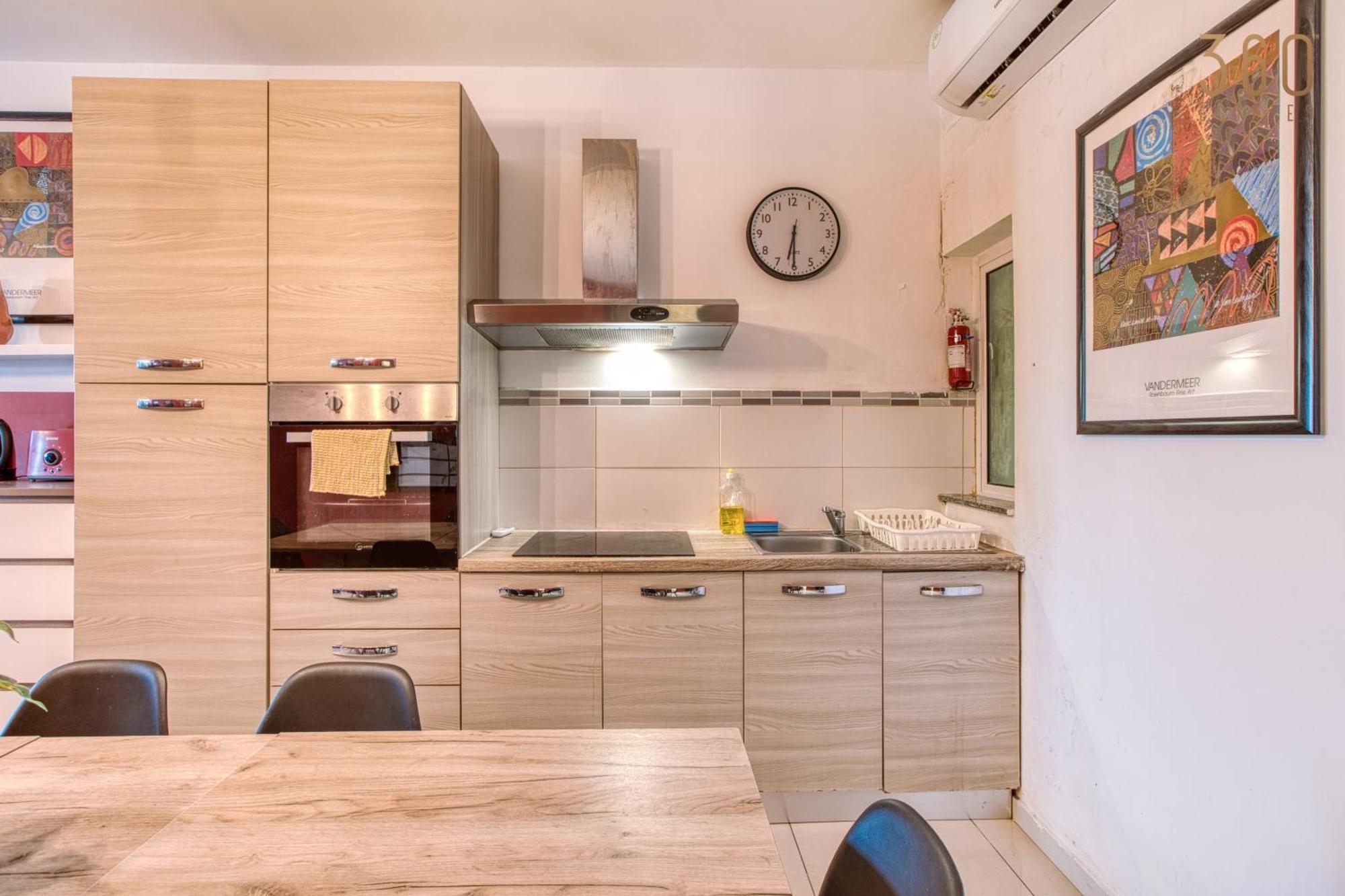 A Lovely 3 Bedroom, 3 Baths Home In The Centre Of Gzira By 360 Estates 외부 사진